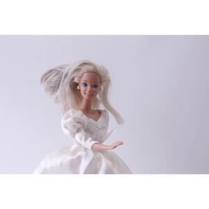 Barbie Doll in White Gown, Long Dress, Blonde, FLAW ~ 241111-DIM M-11-04